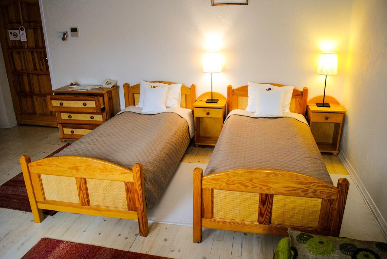 Hotel Krak Мысленице Экстерьер фото