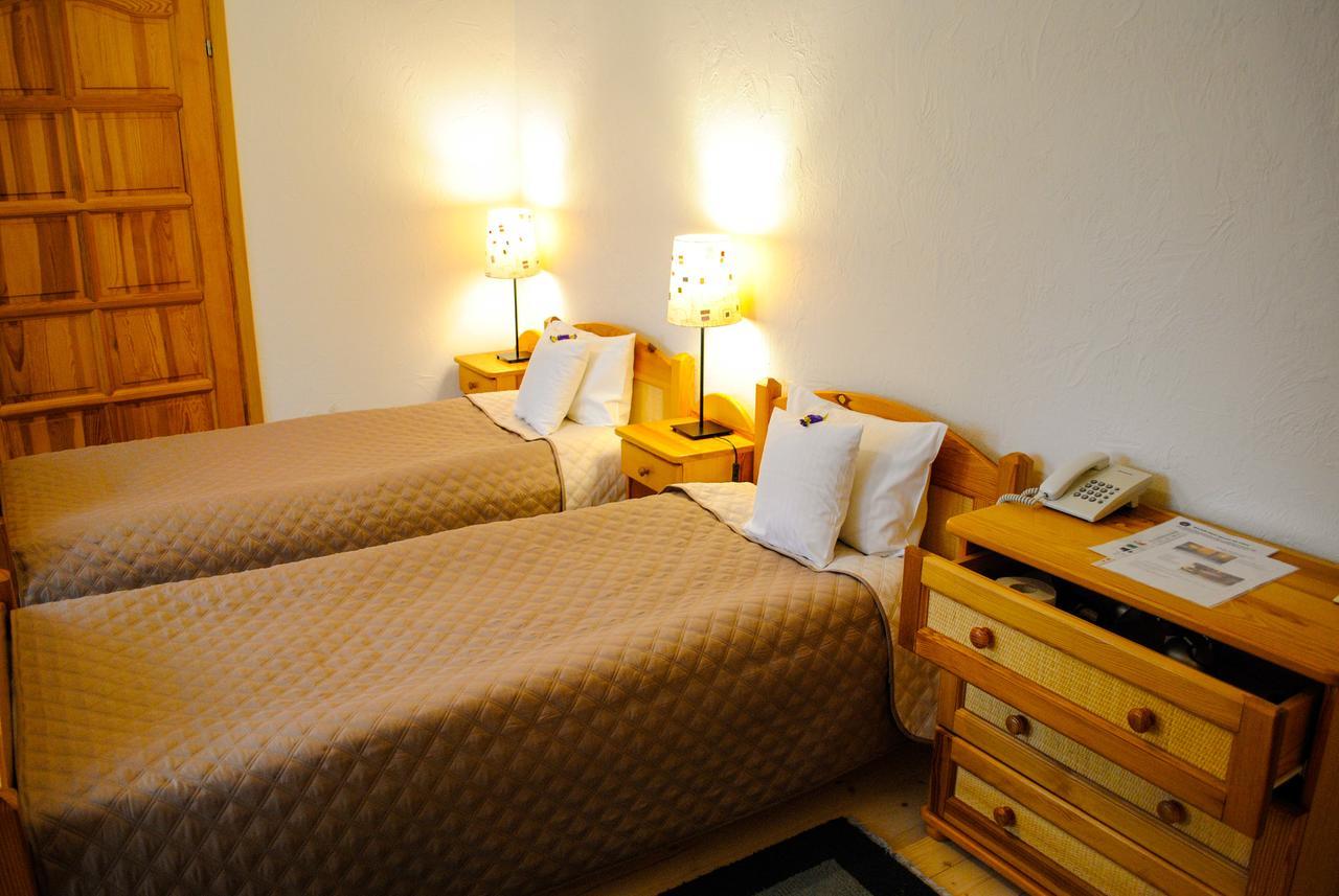Hotel Krak Мысленице Экстерьер фото