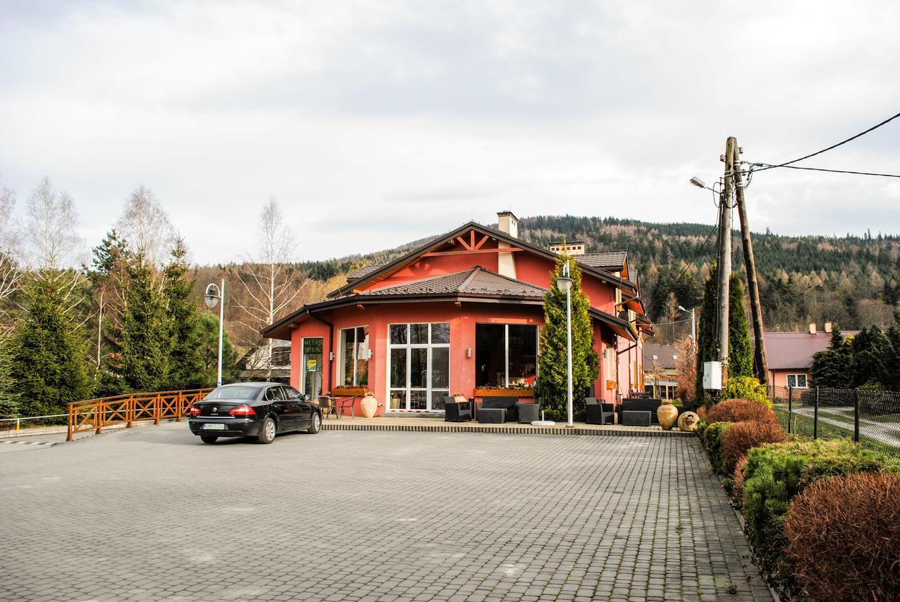 Hotel Krak Мысленице Экстерьер фото