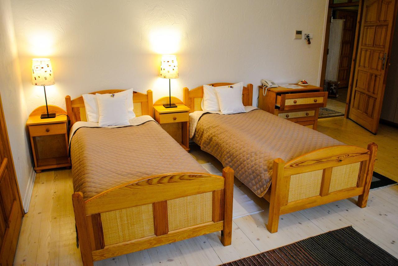 Hotel Krak Мысленице Экстерьер фото