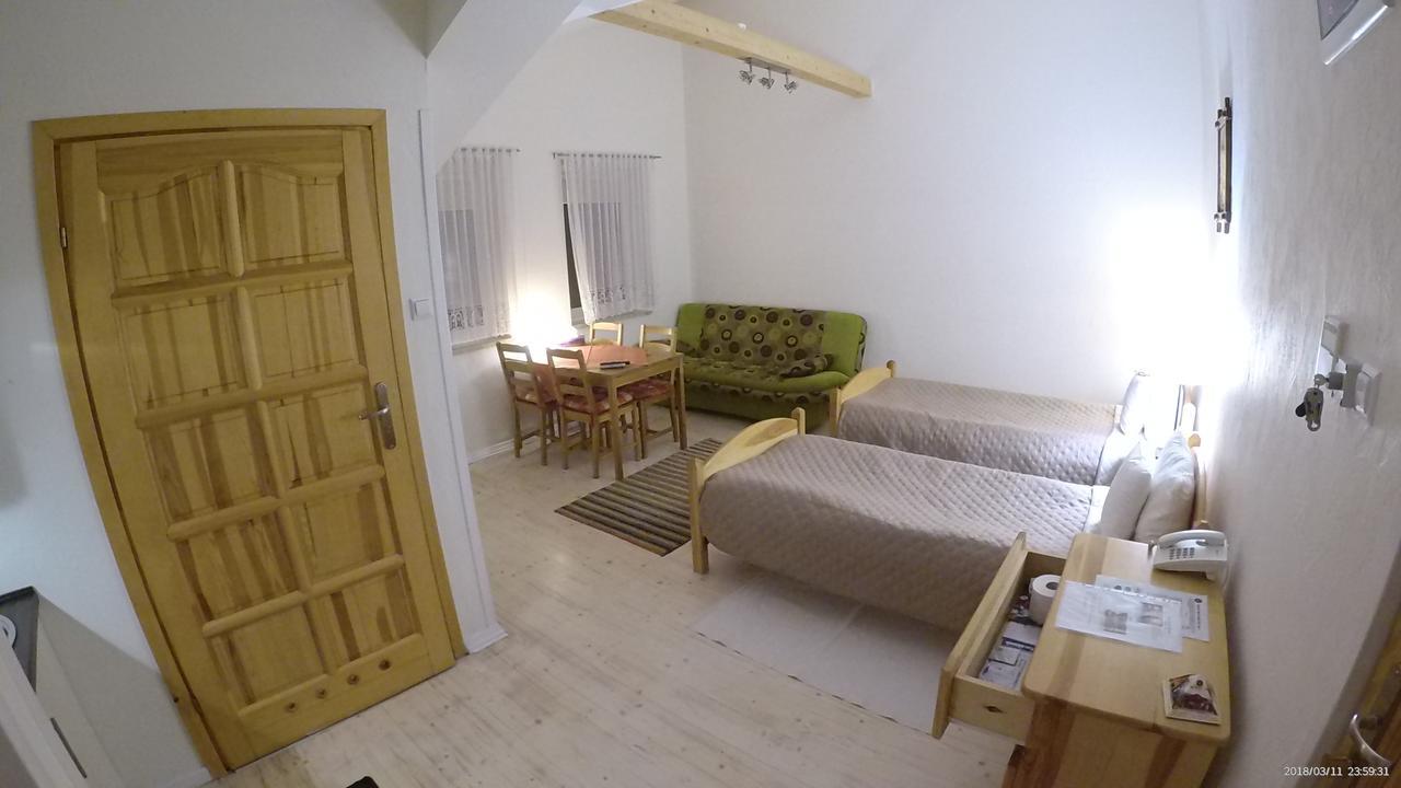 Hotel Krak Мысленице Экстерьер фото