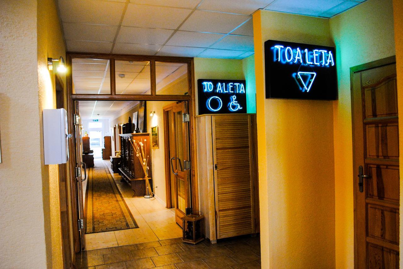 Hotel Krak Мысленице Экстерьер фото