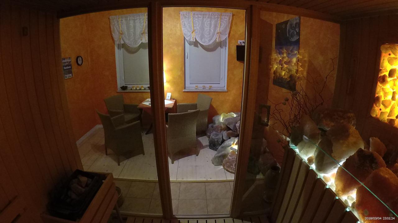 Hotel Krak Мысленице Экстерьер фото