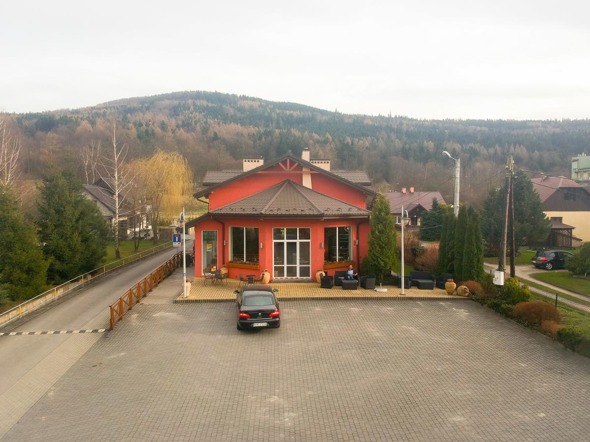 Hotel Krak Мысленице Экстерьер фото